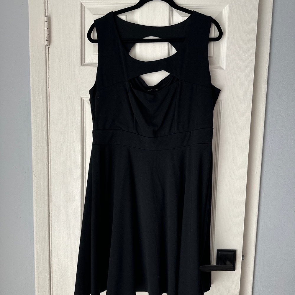 City Chic Cut Out Dress